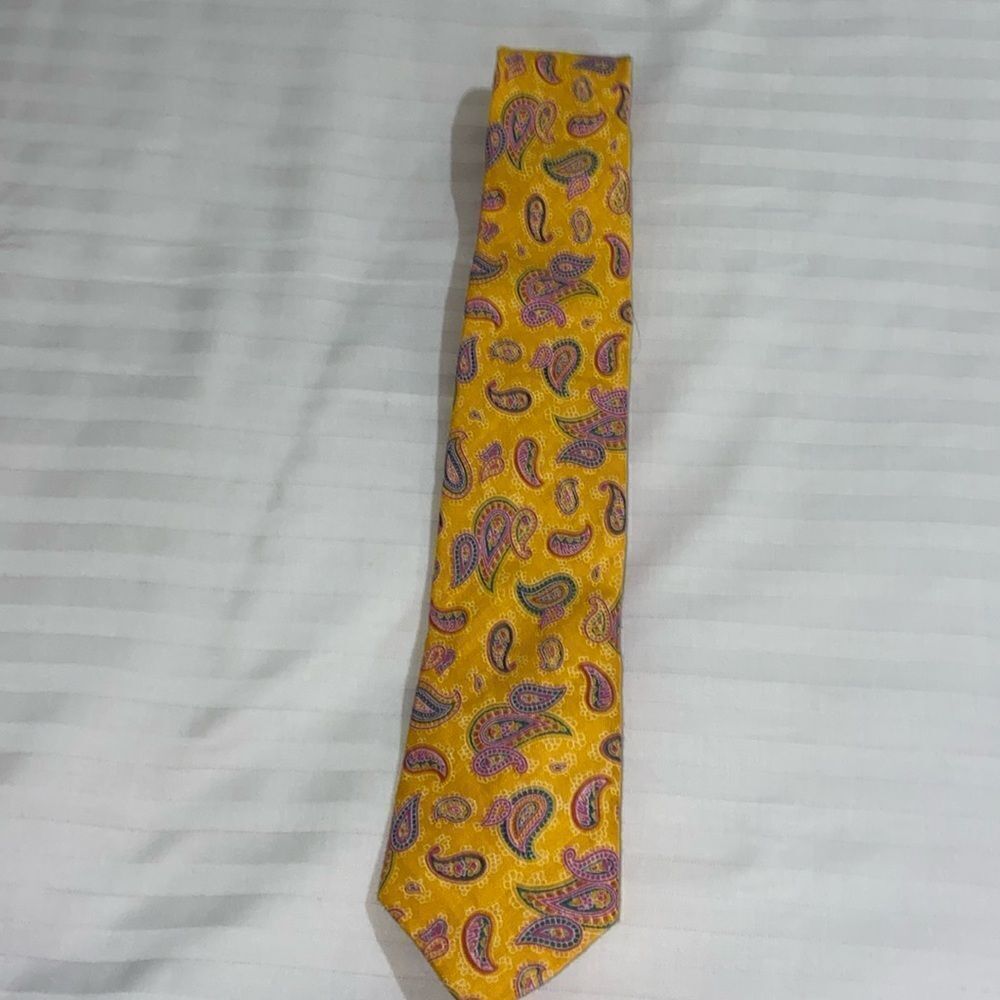 Michelson Heritage Fun Paisley Linen Pink and Yellow Tie
